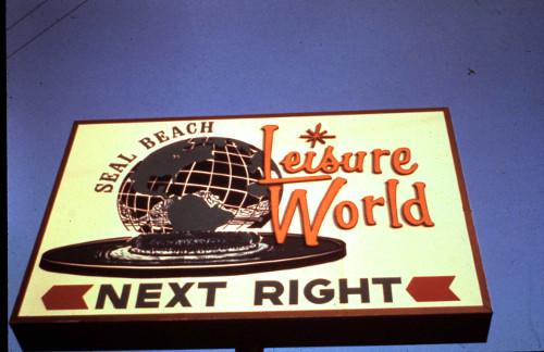 Directional sign to Leisure World